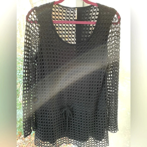 Pete S Black crocheted mini dress w/drawstring waist, bell sleeves, scoop neck. - Picture 5 of 8